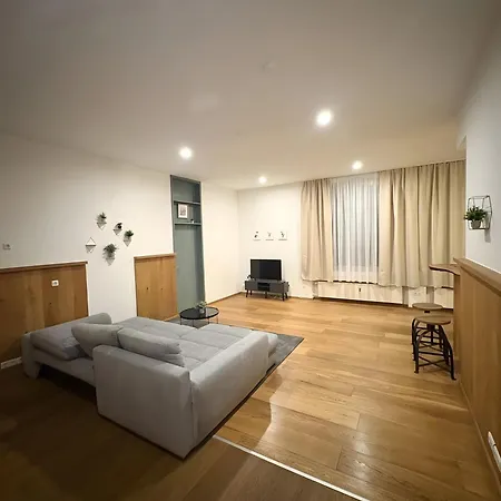 C & D Wohnung V Appartement *