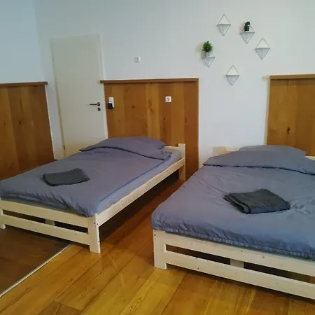 C & D Wohnung V Appartement *